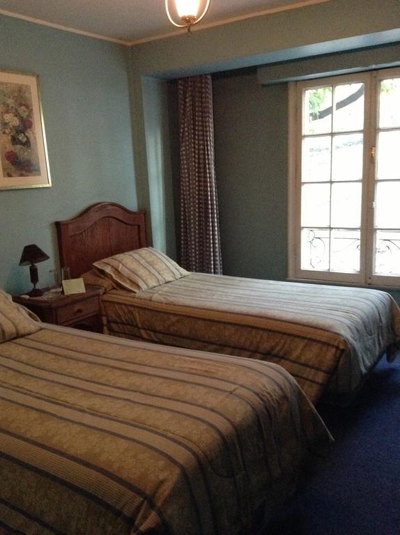 Hotel Foresta Santiago Quarto foto